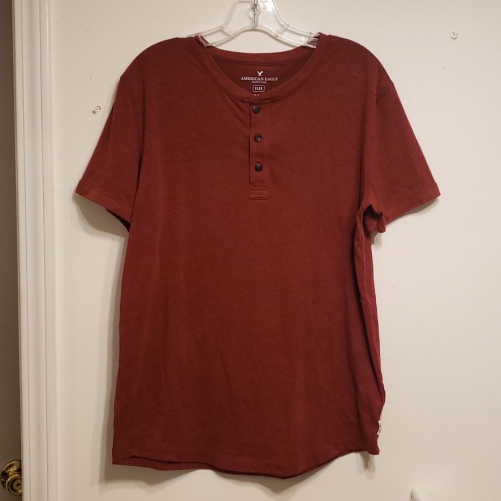 American Eagle‎ top